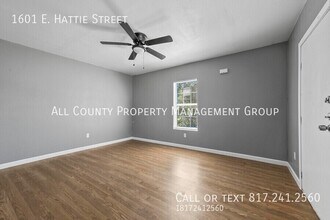 1601 E Hattie St in Fort Worth, TX - Building Photo - Building Photo