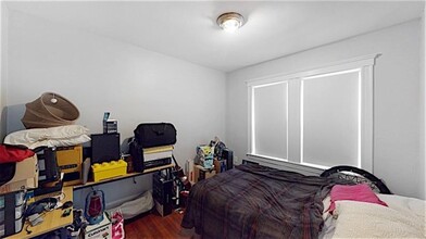 6 Hinckley St, Unit #1 in Somerville, MA - Foto de edificio - Building Photo
