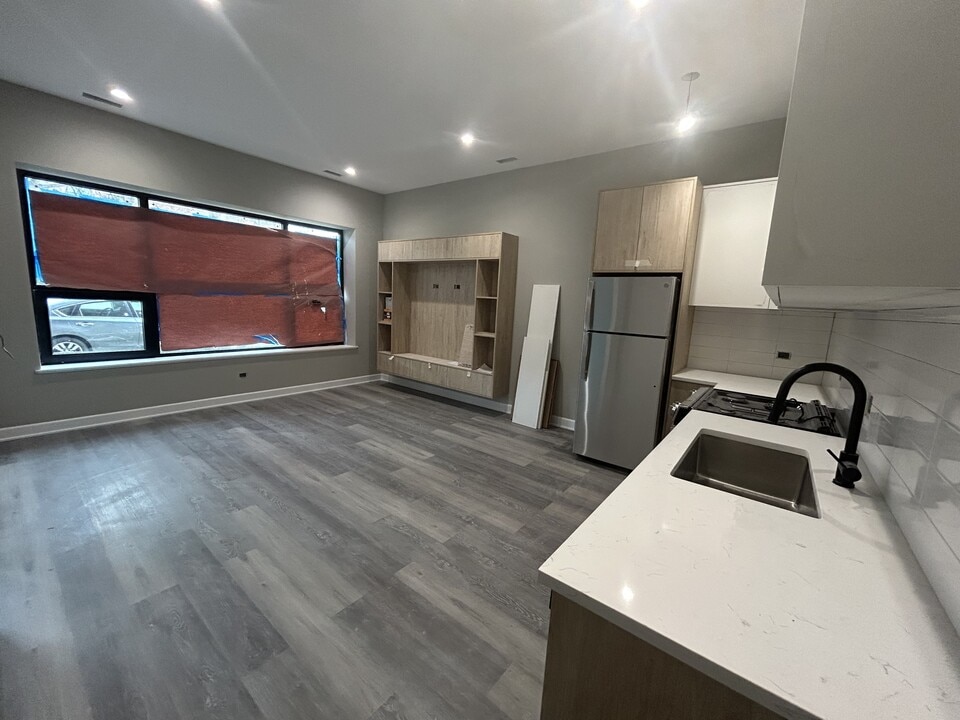 5912 N Nashotah Ave in Chicago, IL - Building Photo