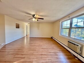 1 Tara Dr in Weymouth, MA - Building Photo - Building Photo