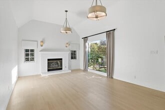 2156 Linnington Ave in Los Angeles, CA - Building Photo - Building Photo