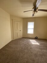 557 Lafayette Ave in Sharon, PA - Building Photo