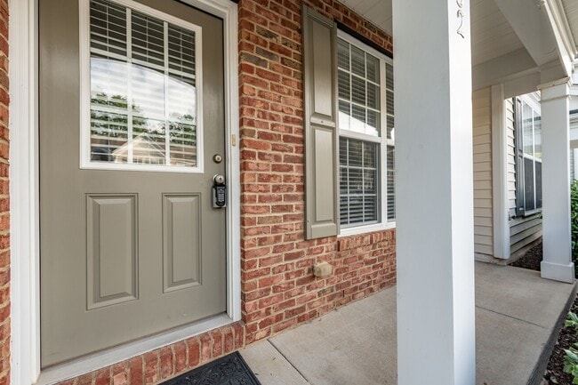 1732 Sorrell Brook Way in Raleigh, NC - Building Photo - Building Photo