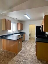4802 Sierra Dr in Pasco, WA - Building Photo - Building Photo