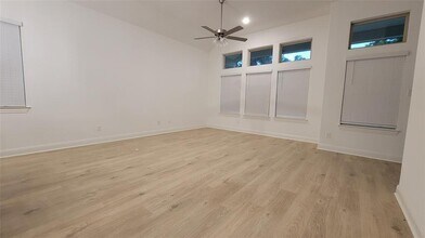 1720 Scenic Hts Ln in Georgetown, TX - Building Photo - Building Photo