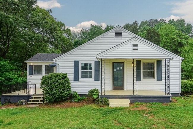 4042 S Church St in Burlington, NC - Building Photo - Building Photo