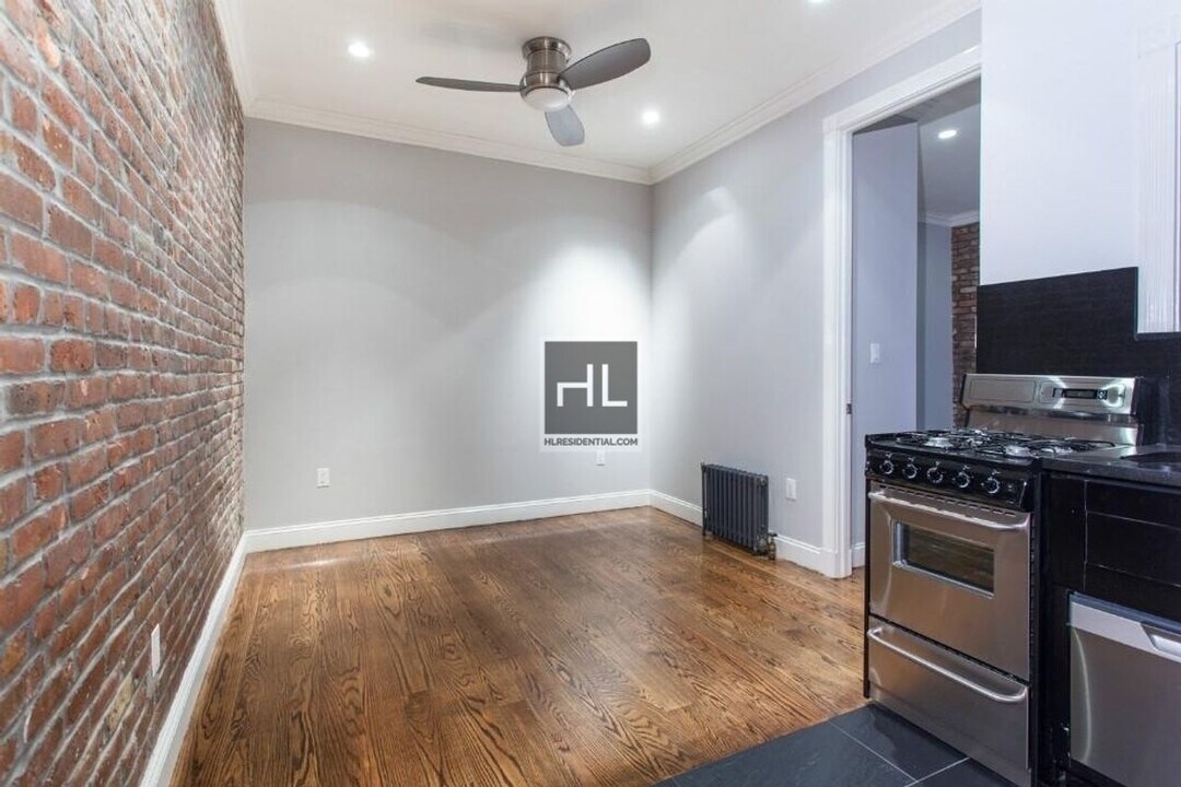 LeRoy Street in New York, NY - Foto de edificio