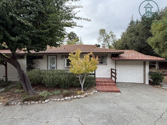 property at 14 Laguna Robles
