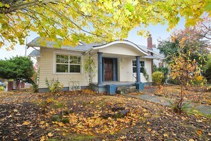 141 NE Bryant St, Unit Bryant in Portland, OR - Building Photo