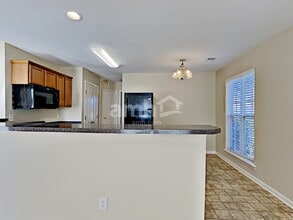 1442 Saddle Brk in Mount Juliet, TN - Foto de edificio - Building Photo