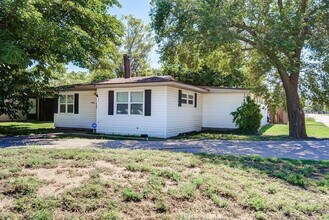 3721 31st St in Lubbock, TX - Foto de edificio - Building Photo