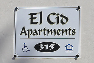 El Cid Apartments in West Palm Beach, FL - Foto de edificio - Building Photo