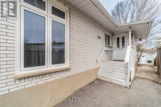 21 Southview Crescent in Ottawa, ON - Building Photo - Building Photo