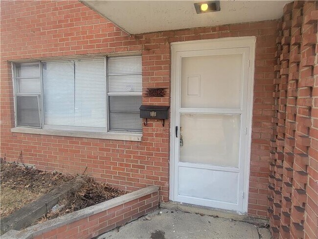 property at 1262 Zettler Rd