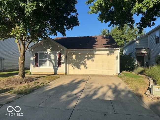 property at 1224 Edgewater Dr