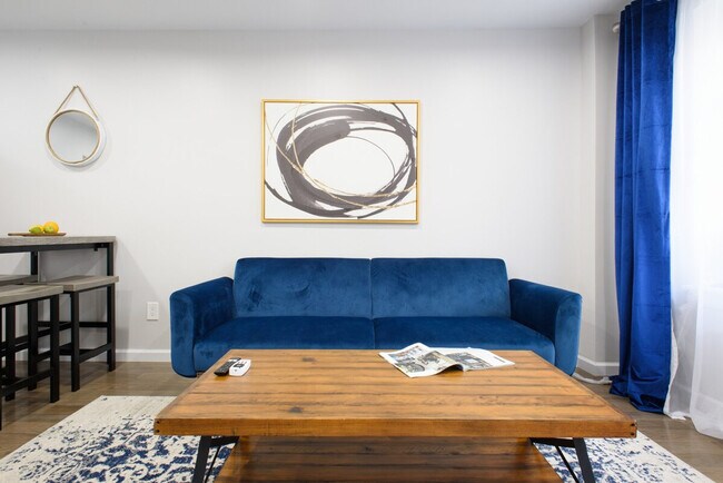350 E 19th St in New York, NY - Building Photo - Building Photo