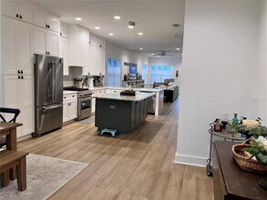 215 W Emily St in Tampa, FL - Building Photo - Building Photo