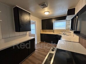 606 E 22nd St in Merced, CA - Building Photo - Building Photo