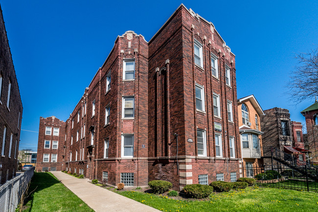 7812 S Emerald Ave in Chicago, IL - Foto de edificio - Building Photo