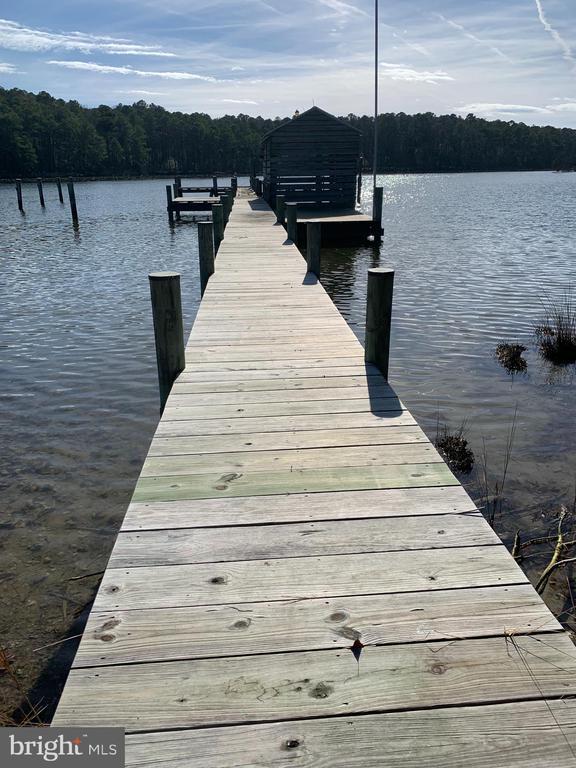 property at 22776 Wells Point Ln