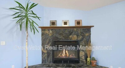 7900 Kiana Cir in Anchorage, AK - Building Photo - Building Photo