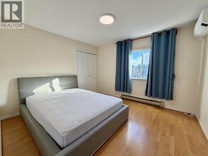 9810 Tuttle Ave in Richmond, BC - Building Photo - Building Photo