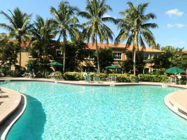 4965 Leeward Ln in Fort Lauderdale, FL - Foto de edificio - Building Photo