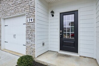 174 Mackenzie Wy in Lewisburg, TN - Building Photo - Building Photo