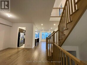 636 Cordelette Cir in Ottawa, ON - Building Photo - Building Photo