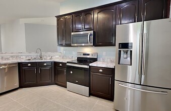 5069 Maxon Terrace in Sanford, FL - Building Photo - Building Photo