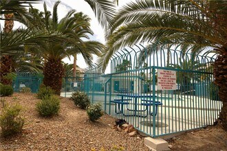 5012 Starfinder Ave in Las Vegas, NV - Building Photo - Building Photo