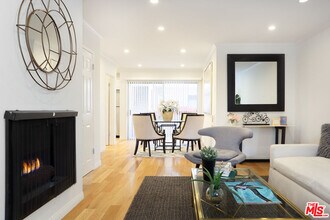 1021 5th St-Unit -110 in Santa Monica, CA - Building Photo - Building Photo