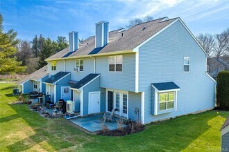 3 Evergreen Way in Pawling, NY - Building Photo - Building Photo