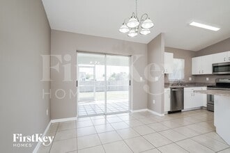 2715 SW 1st Pl in Cape Coral, FL - Building Photo - Building Photo