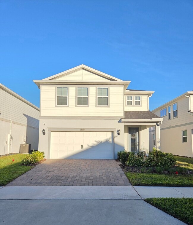 property at 10215 Pk Ests Ave