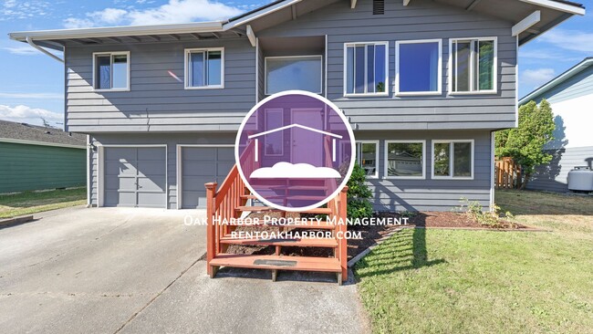 property at 911 NW Hiyu Dr