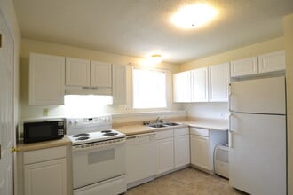 1401 S Florence St, Unit D in Kirksville, MO - Building Photo - Building Photo