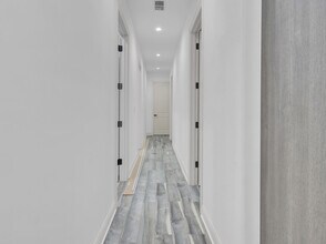 2109 N Spaulding Ave in Chicago, IL - Building Photo - Building Photo