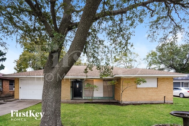 property at 1610 13th Ave N