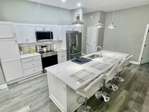 2115 Purcell Dr in Fernandina Beach, FL - Building Photo - Building Photo