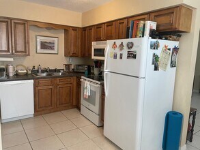 1712 Gulfstream Ave in Fort Pierce, FL - Building Photo - Building Photo