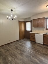 239 South St in Seward, NE - Foto de edificio - Building Photo