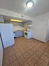 1051 Meadowlark Ct SE in Rio Rancho, NM - Building Photo - Building Photo