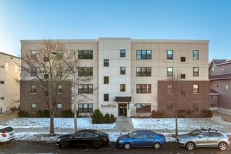 Grand & Finn II in St. Paul, MN - Foto de edificio - Building Photo