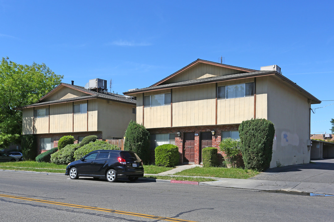 Eastview Apartments in Fresno, CA - Building Photo