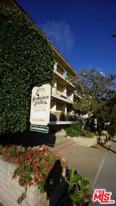1033 6th St in Santa Monica, CA - Building Photo - Building Photo