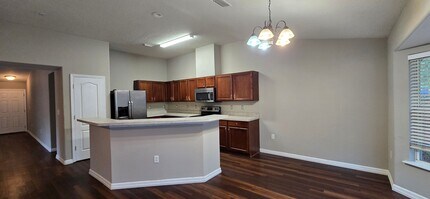 2403 Brian Lakes Dr N in Jacksonville, FL - Building Photo - Building Photo