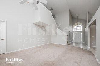 301 Balmoral Ct in Davenport, FL - Foto de edificio - Building Photo