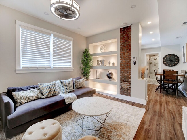 88 Van Reypen St, Unit SI FL1-ID1501171P in Jersey City, NJ - Building Photo - Building Photo