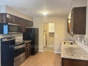 1109 W Dundee St in Boise, ID - Building Photo - Building Photo